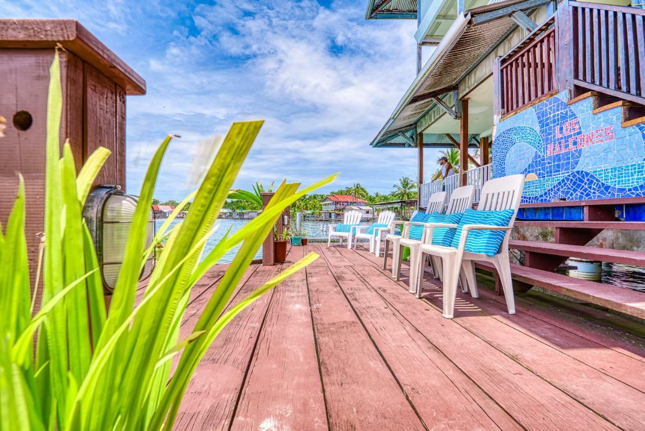 Los Balcones Over The Sea Hotel Bocas del Toro Екстериор снимка